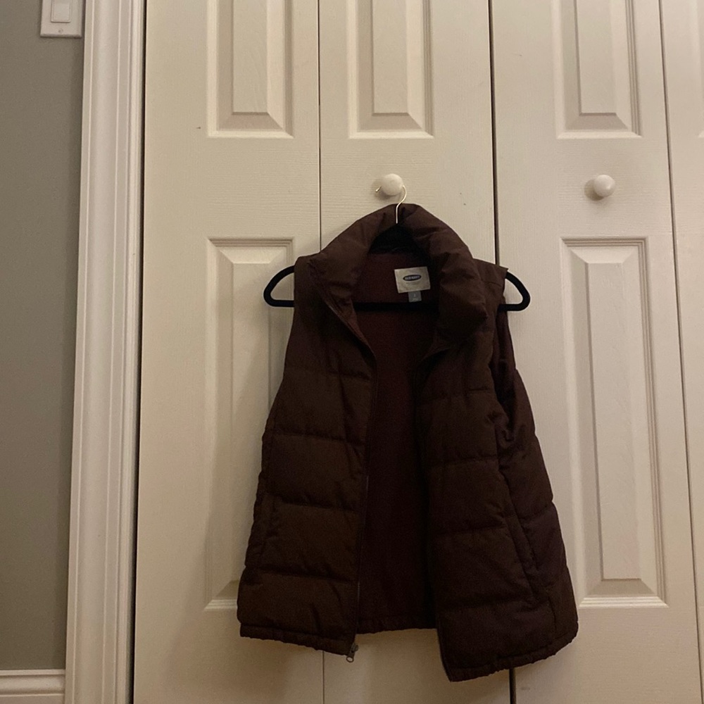 Old Navy Puffer Vest